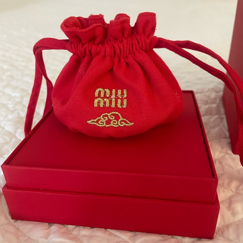 Miu Miu dried flower buds sachet